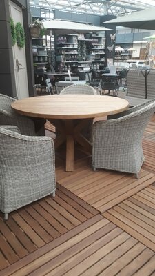 Avila teak tafel dia. 150xH77cm